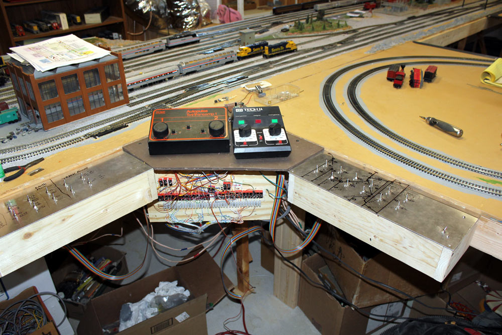 Train Layout Wiring and Controls